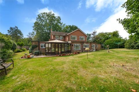 Tullywhisker House Berry Lane, Worplesdon, Guildford, GU3 3PU