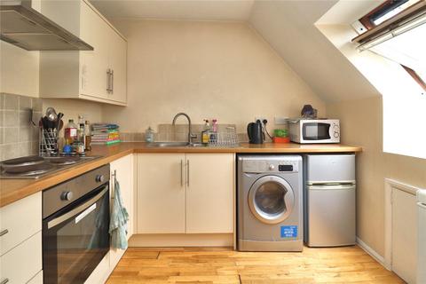 14 Carmel Close, Woking, GU22 7XQ