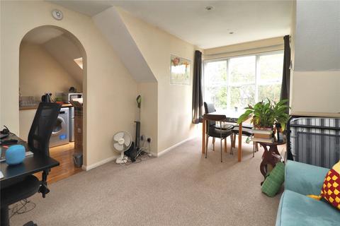 14 Carmel Close, Woking, GU22 7XQ