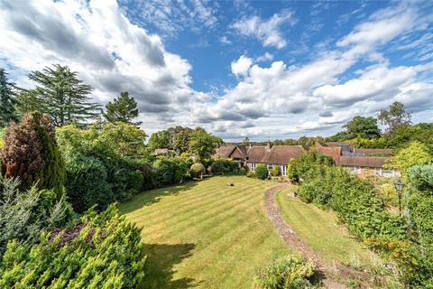 3 bedroom bungalow for sale, Maybourne Rise, Surrey GU22