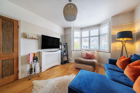 84 Sandy Lane, Maybury, Woking, GU22 8BH