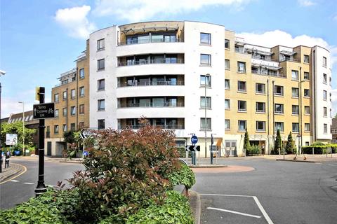 2 bedroom flat for sale - Stanley Road, Woking GU21