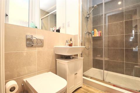 2 bedroom flat for sale, Woking, Surrey GU22