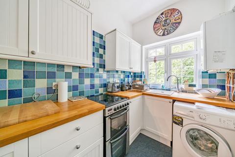 1 bedroom flat for sale, Wych Hill Rise, Surrey GU22