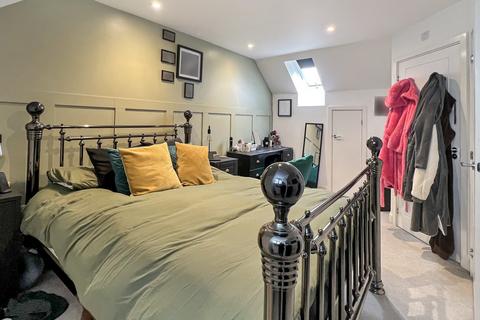 18 Amazon Way, Westbury, BA13 4FJ