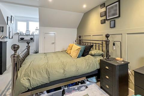 18 Amazon Way, Westbury, BA13 4FJ