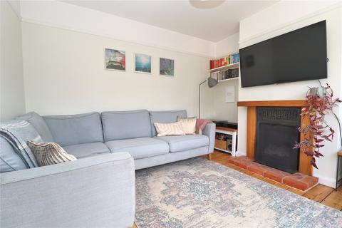 66 Rydens Way, Woking, GU22 9DN