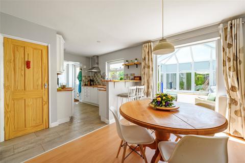 2 Winston Way, Old Woking, Woking, GU22 9HR