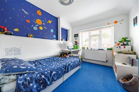 2 Winston Way, Old Woking, Woking, GU22 9HR