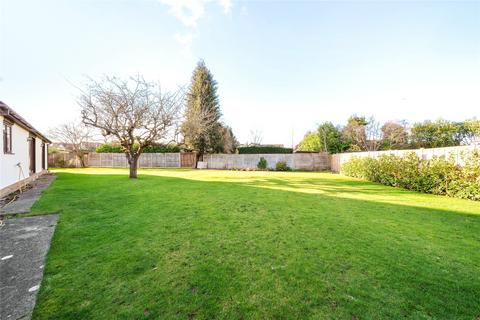 8a Downsview Avenue, Woking, GU22 9BT