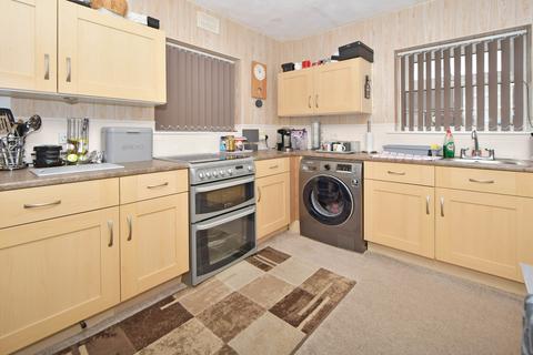 3 bedroom semi-detached house for sale - Linwood Way, Tunstall, Stoke-on-Trent