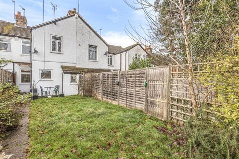 25 Frailey Hill, Woking, GU22 8EA