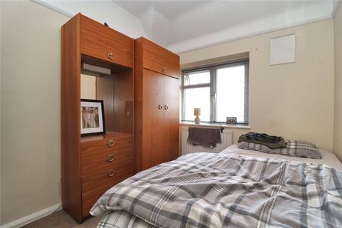 187 Rydens Way, Woking, GU22 9DQ