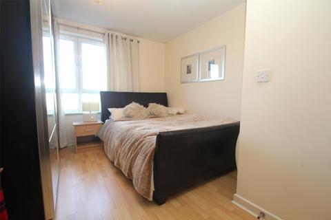 2 bedroom flat for sale, Station Approach, Woking GU22