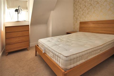 2 bedroom flat for sale, Sandy Lane, Woking GU22