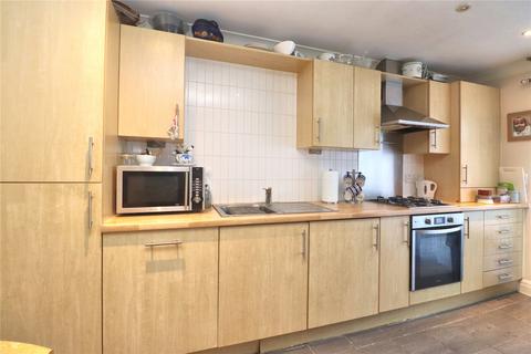 2 bedroom flat for sale, Portugal Road, Surrey GU21