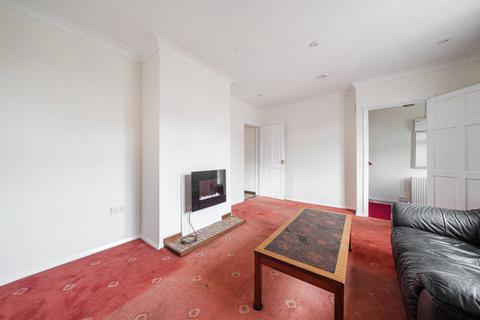 45 Bentham Avenue, Woking, GU21 5LF