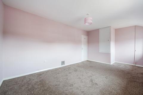 45 Bentham Avenue, Woking, GU21 5LF