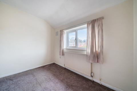 45 Bentham Avenue, Woking, GU21 5LF