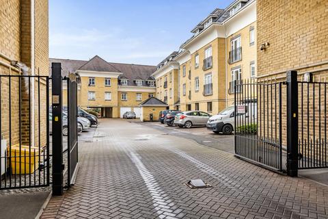 2 bedroom flat for sale, Century Court, Woking GU21