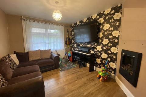 3 bedroom terraced house to rent, Claughton Avenue, Crewe