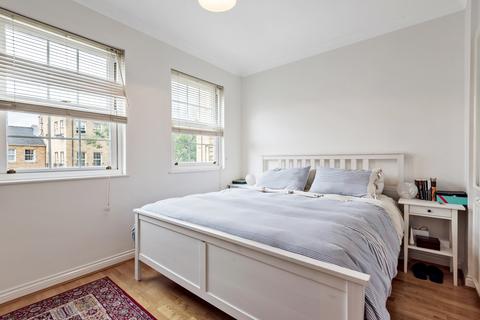 2 bedroom house to rent, Sophia Square Surrey Quays