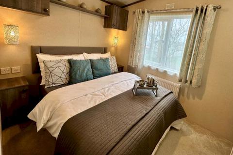 2 bedroom static caravan for sale - Silver Sands Holiday Park, Gwendreath TR12