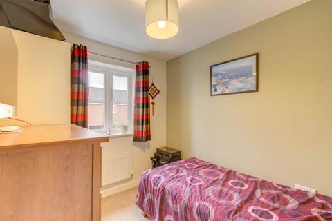 5 Fairweather Close, Redditch, B97 6LE
