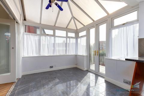 3 bedroom semi-detached house for sale, Bingley Avenue, Blackpool FY3