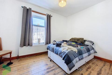3 Heys Lane, Darwen, BB3 1DT