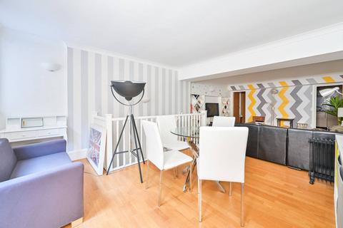 1 bedroom flat to rent, Grange Yard, Southwark, London, SE1