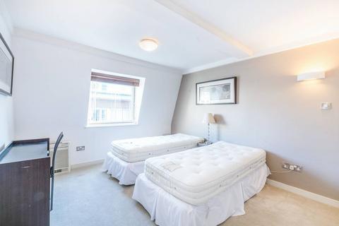 2 bedroom flat to rent, Clarges Street, Mayfair, London, W1J