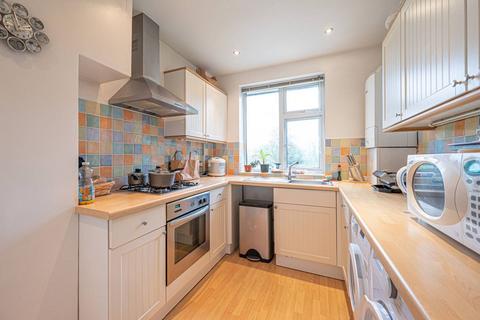 2 bedroom maisonette for sale, Page Street, Mill Hill, London, NW7