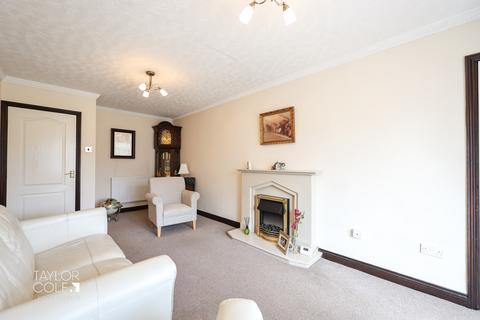 2 bedroom detached bungalow for sale, Brewster Close, Fazeley