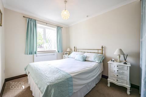 2 Brewster Close, Fazeley, Tamworth, B78 3QT