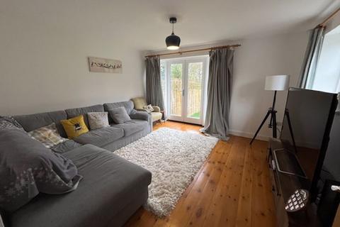 2 bedroom semi-detached house for sale, Grosvenor Gardens, Leeds