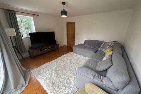 2 bedroom semi-detached house for sale, Grosvenor Gardens, Leeds