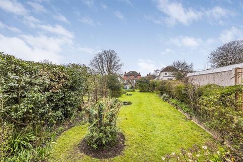 9 Augustine Road, Drayton, Portsmouth, PO6 1HY