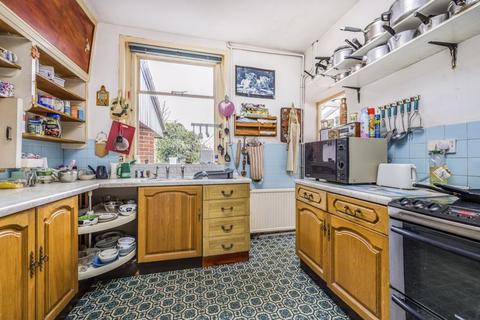9 Augustine Road, Drayton, Portsmouth, PO6 1HY