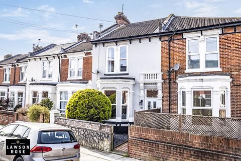 3 bedroom terraced house for sale, Henley Road, Southsea