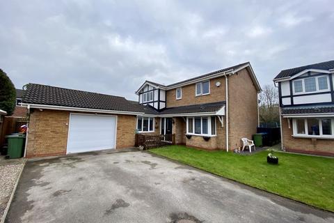 5 bedroom detached house for sale - Elizabethan Way, Northwich, CW9 7UH