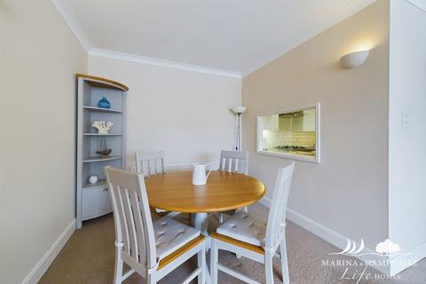 2 bedroom apartment for sale, Oyster Quay, Port Solent PO6