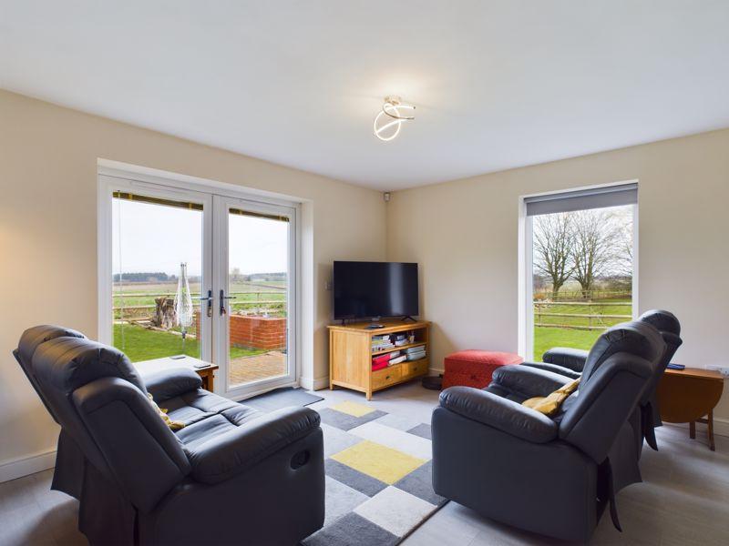 Living/dining room