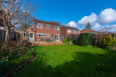 4 bedroom detached house for sale, Harts Leap Road, Sandhurst GU47