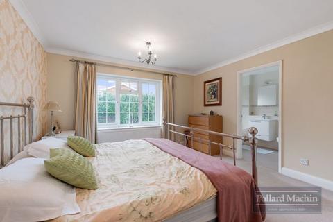4 bedroom terraced house for sale - All Saints Drive, Sanderstead