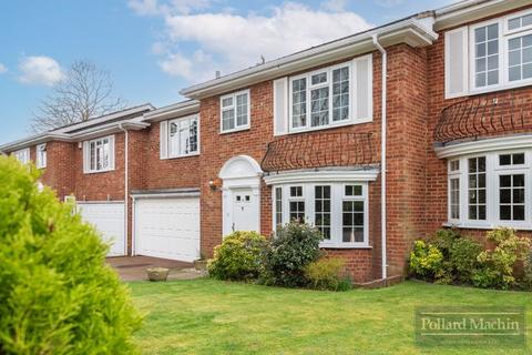 4 All Saints Drive, South Croydon, CR2 9ES