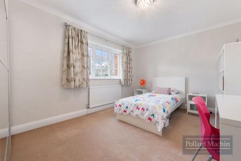 4 All Saints Drive, South Croydon, CR2 9ES