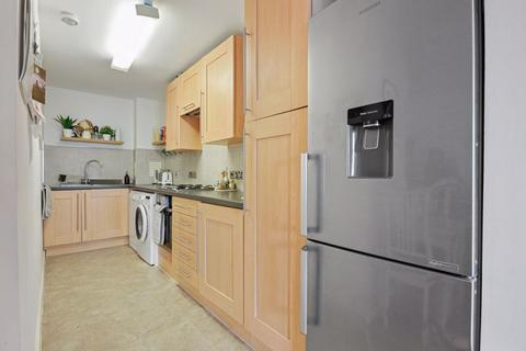 1 bedroom flat for sale, Savoy Court, North Harrow