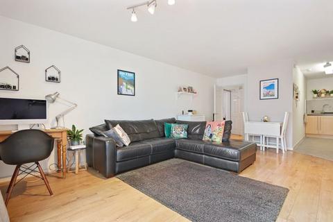 1 bedroom flat for sale, Savoy Court, North Harrow