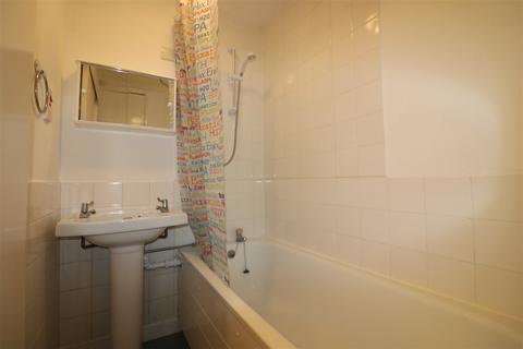 1 bedroom flat to rent, St Marys Mount, Cottingham